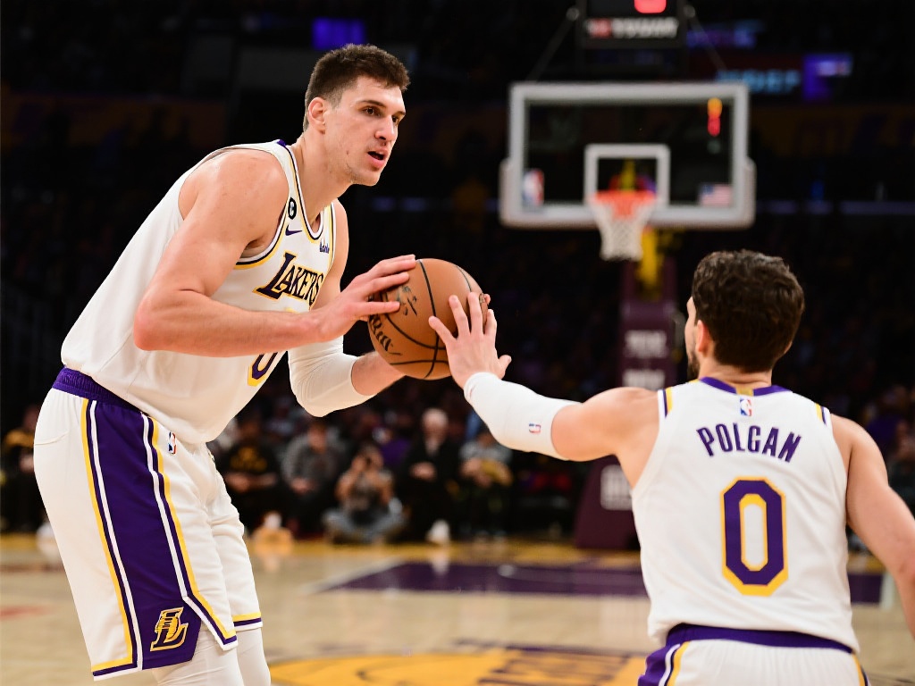 英媒：英足总警告，若主帅再批裁判，俱乐部与主帅将面临严厉处罚